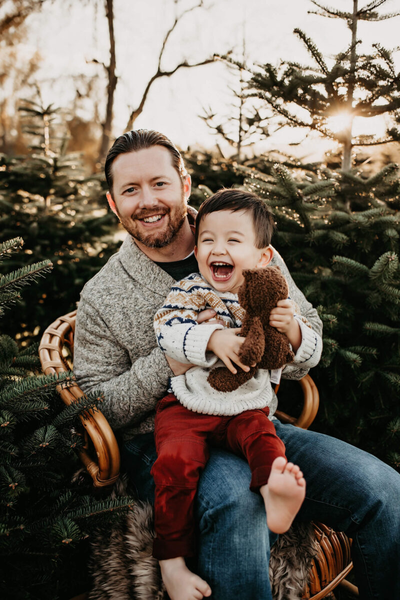 40 Best Christmas Family Photo Ideas for Your 2023 Cards