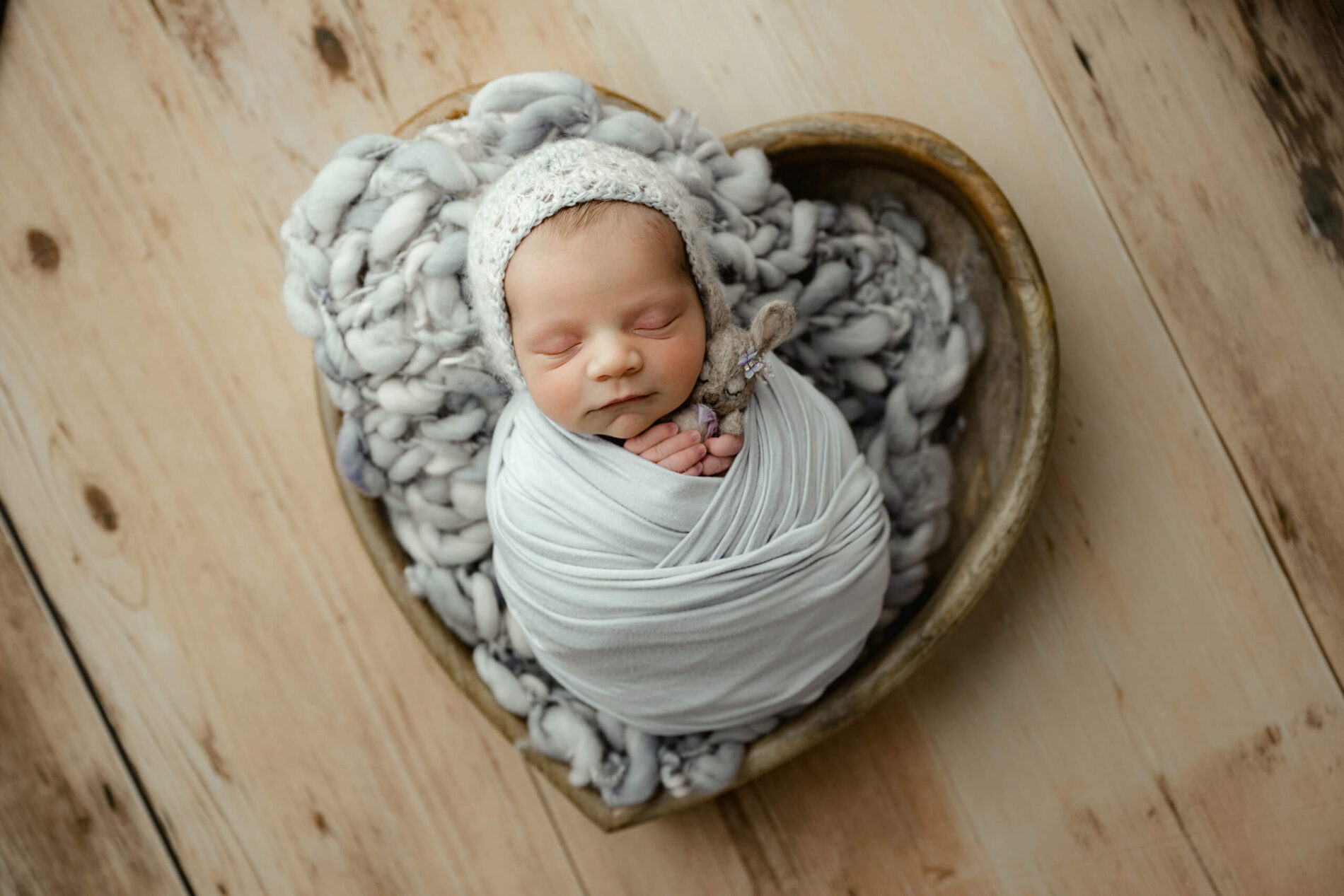 Beautiful newborn baby girl picture