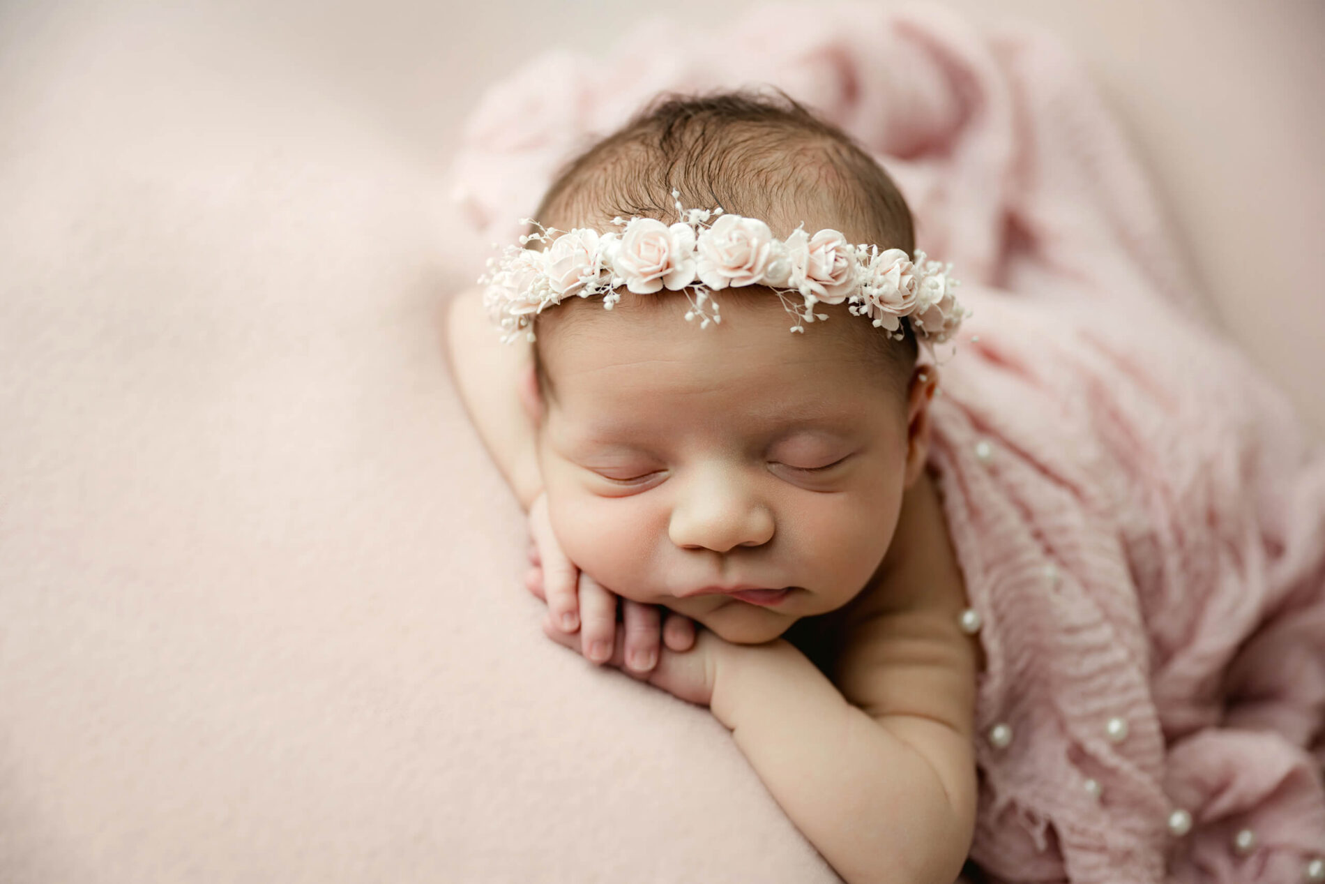 Beautiful newborn baby girl picture