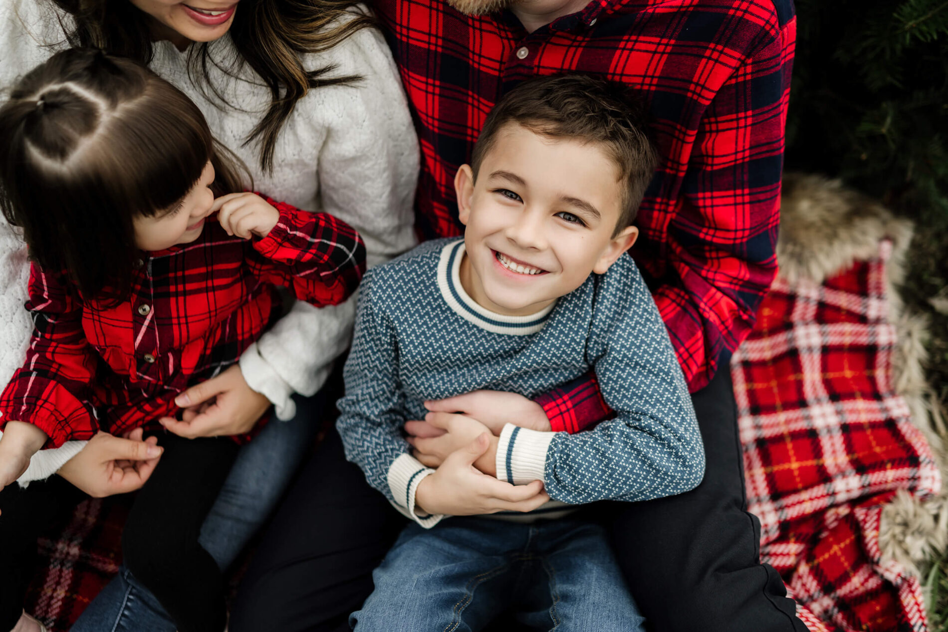 Outfit ideas for family Christmas pictures
