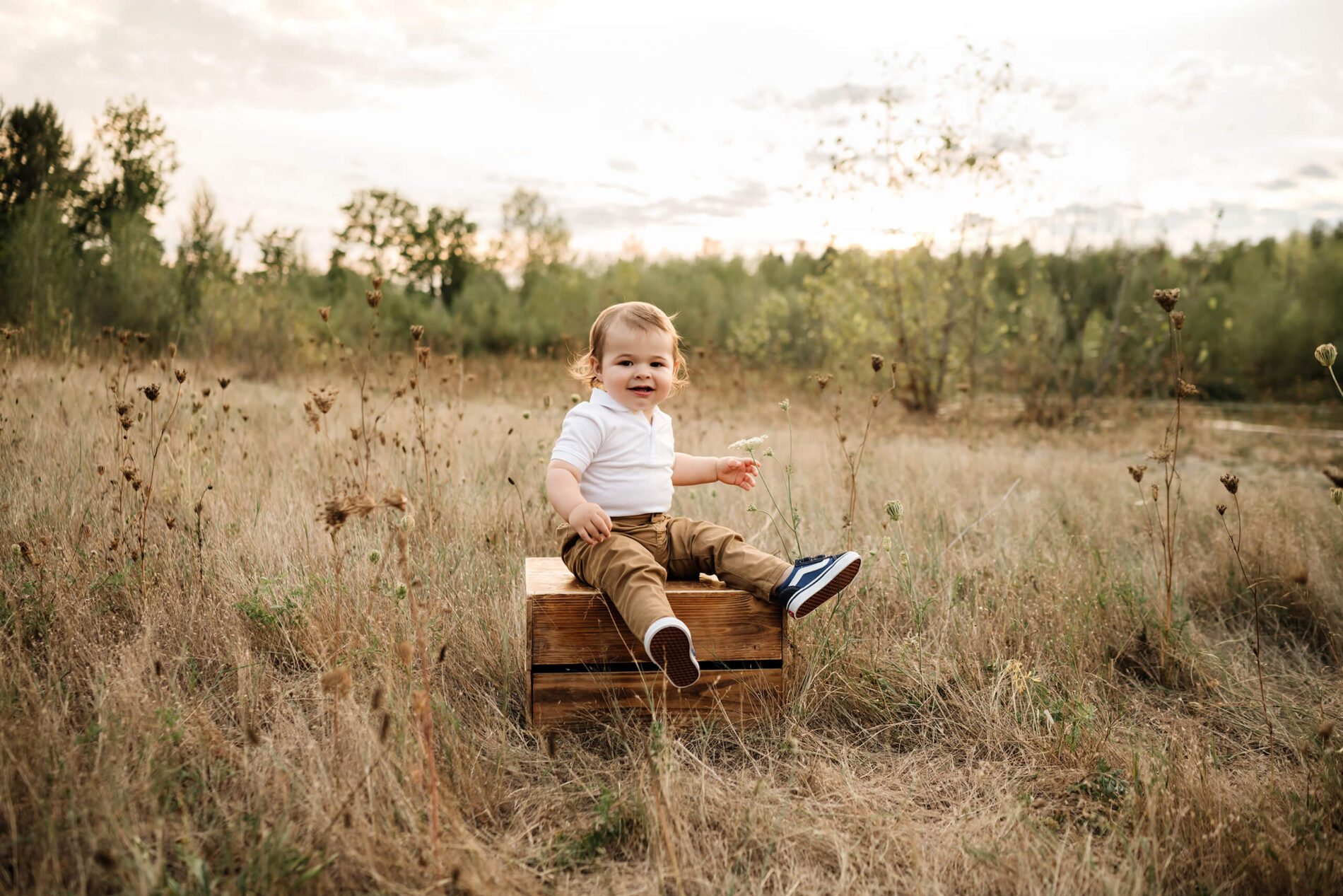 Toddler boy during family photoshoot in Kirkland area