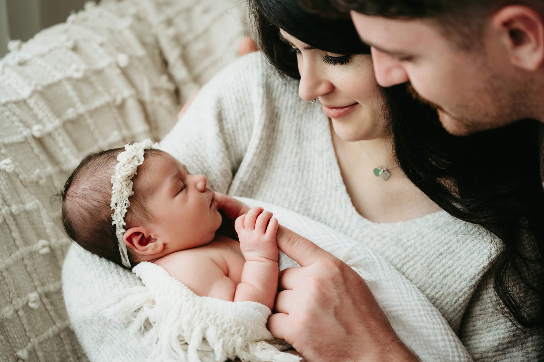 Seattle newborn photography, unique newborn photo idea with parents