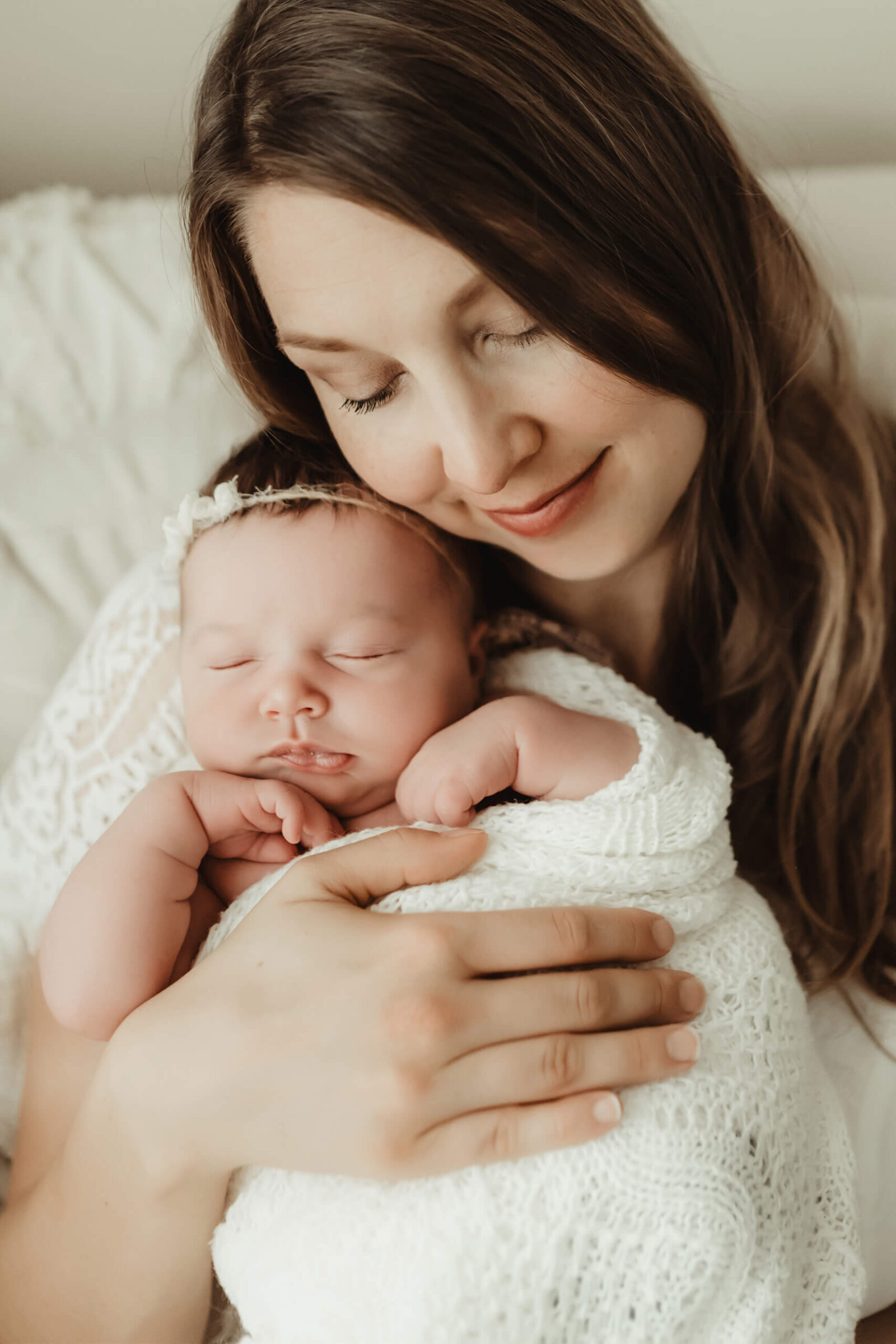 4 Benefits of Working with a Local Newborn Photographer
 thumbnail