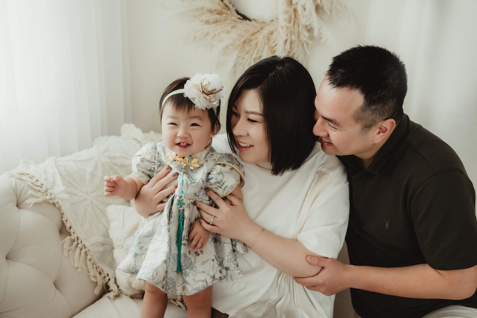 Natural family 1-year milestone session in Seattle