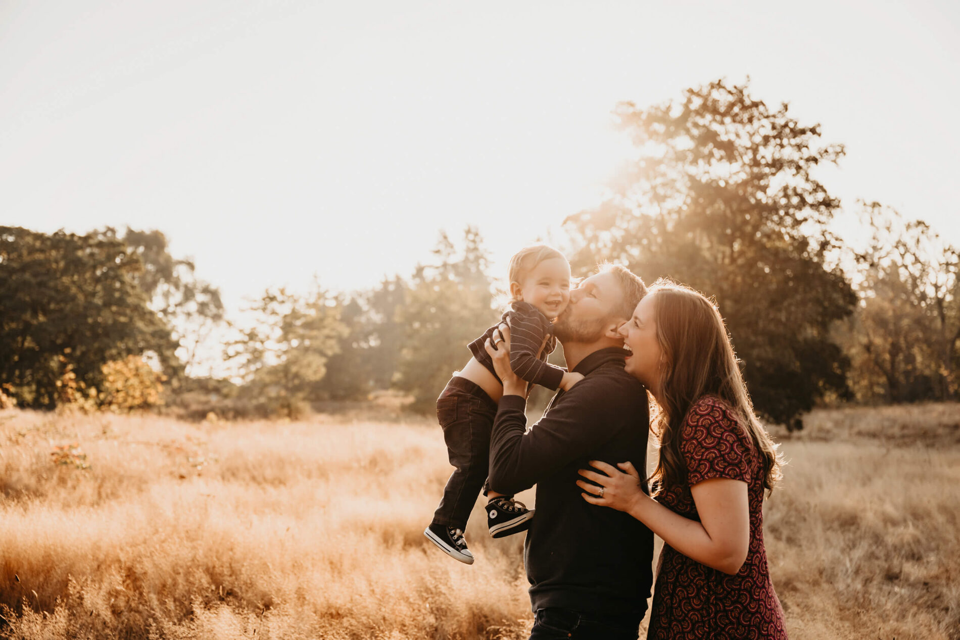 Natural posing during family photoshoot in Seattle area