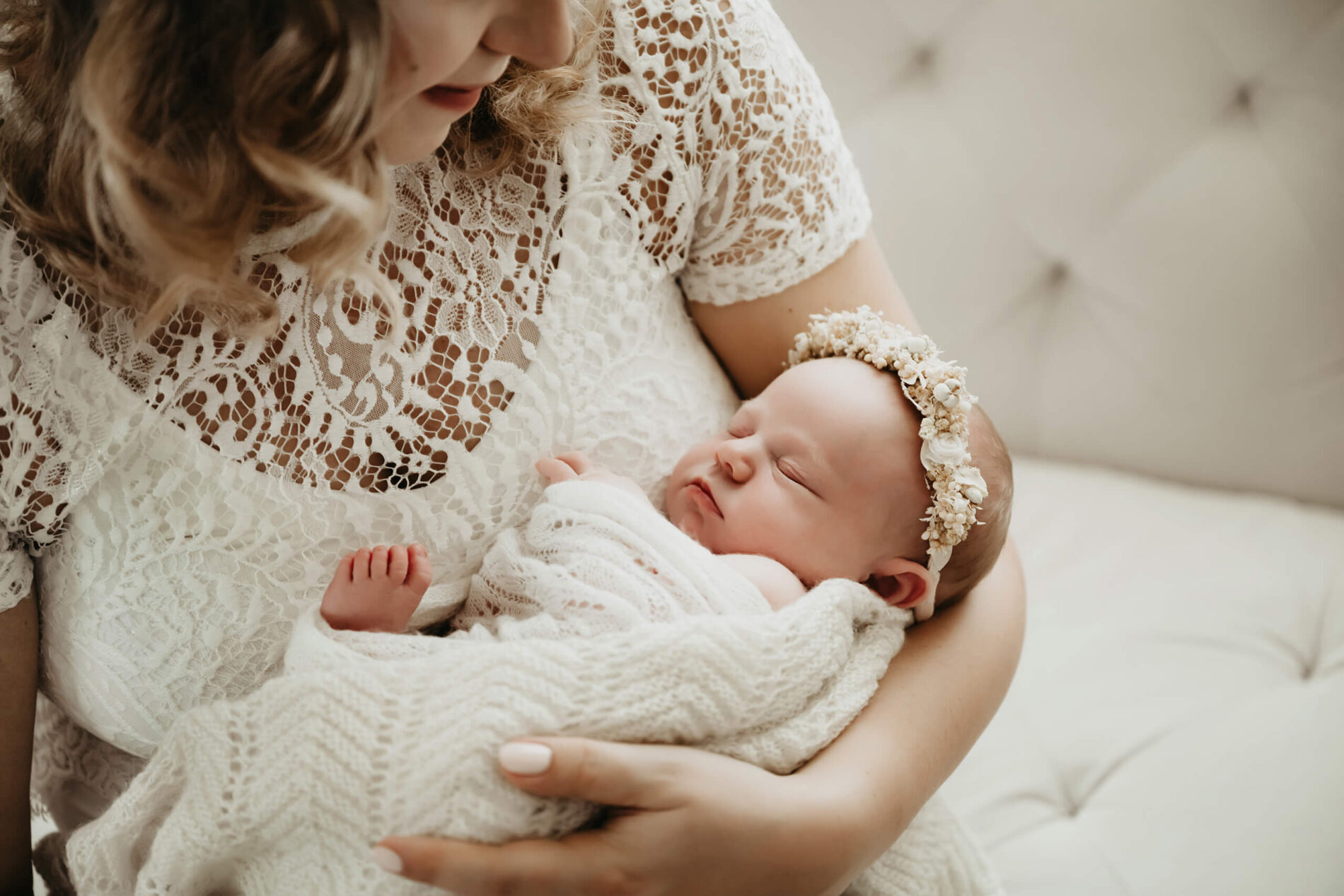 Lifestyle newborn photography near Bothell WA