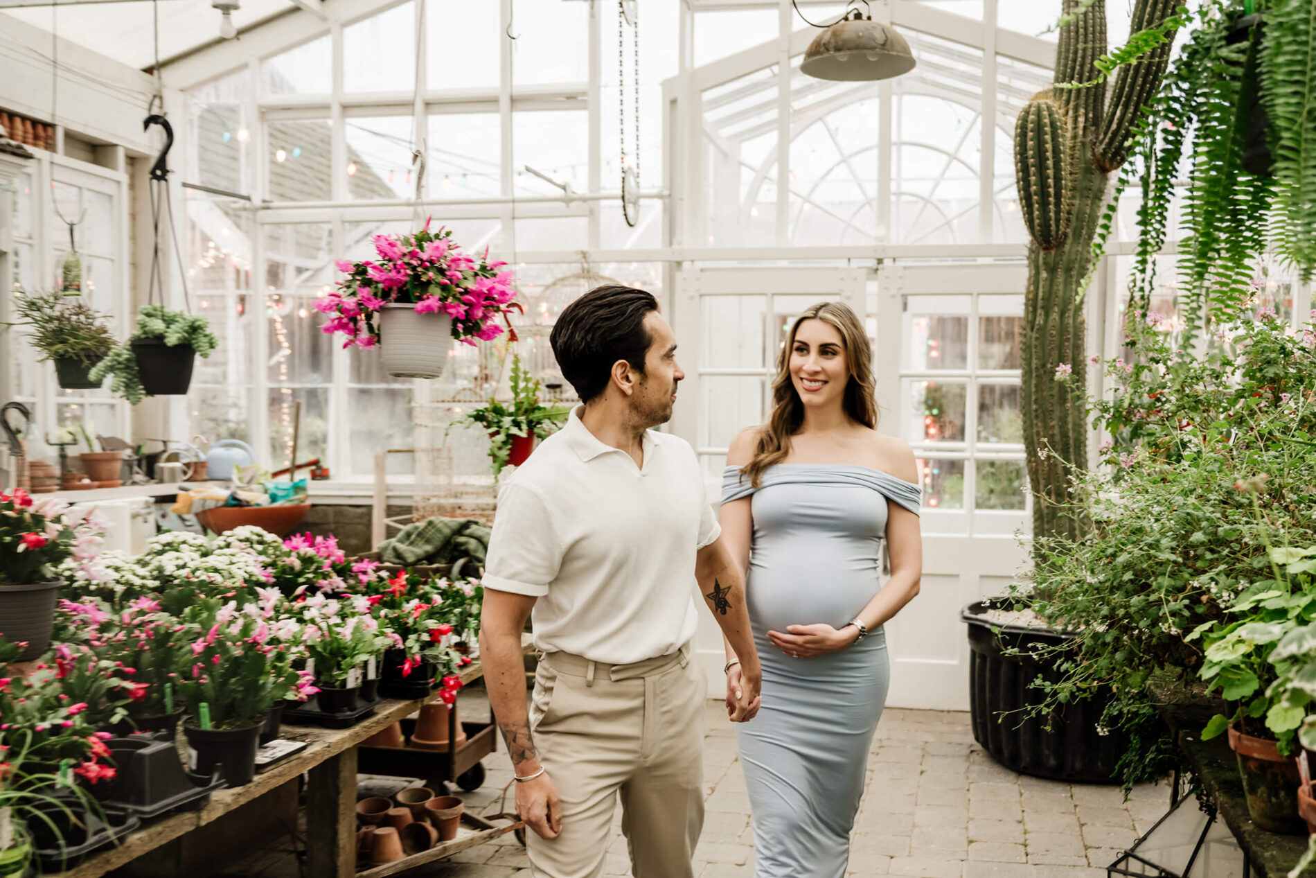 Winter maternity photo location idea