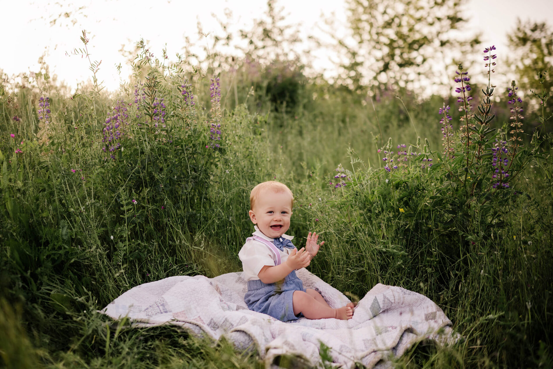 Children photography in wildflower field in Seattle